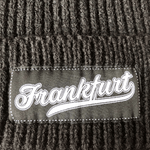 "FRANKFURT" Wintermütze schwarz Patch vorne